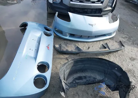 2012 Chevrolet Corvette z USA, uszkodzony, nr VIN 1G1YE2DW3C5101614